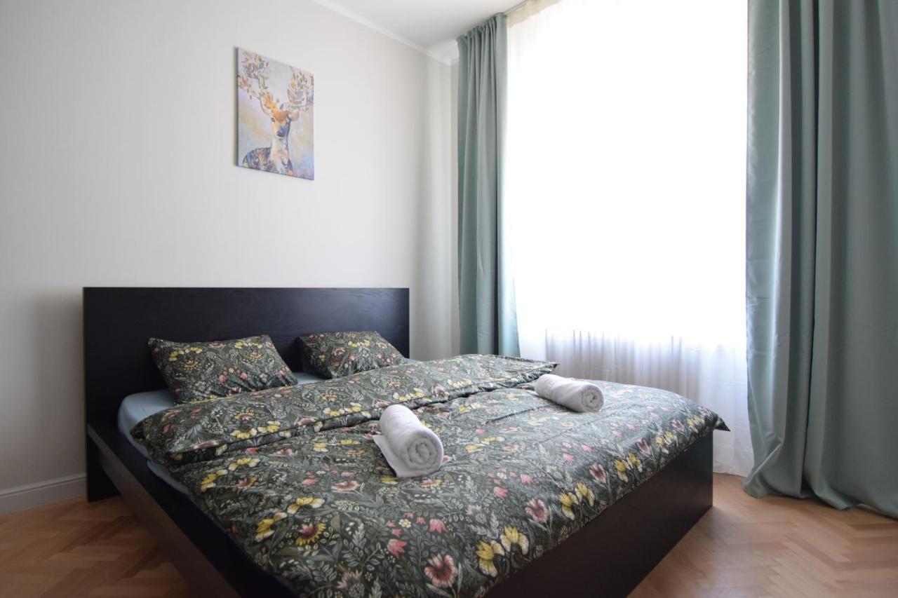 Beautiful Apartment In Old City 부쿠레슈티 외부 사진