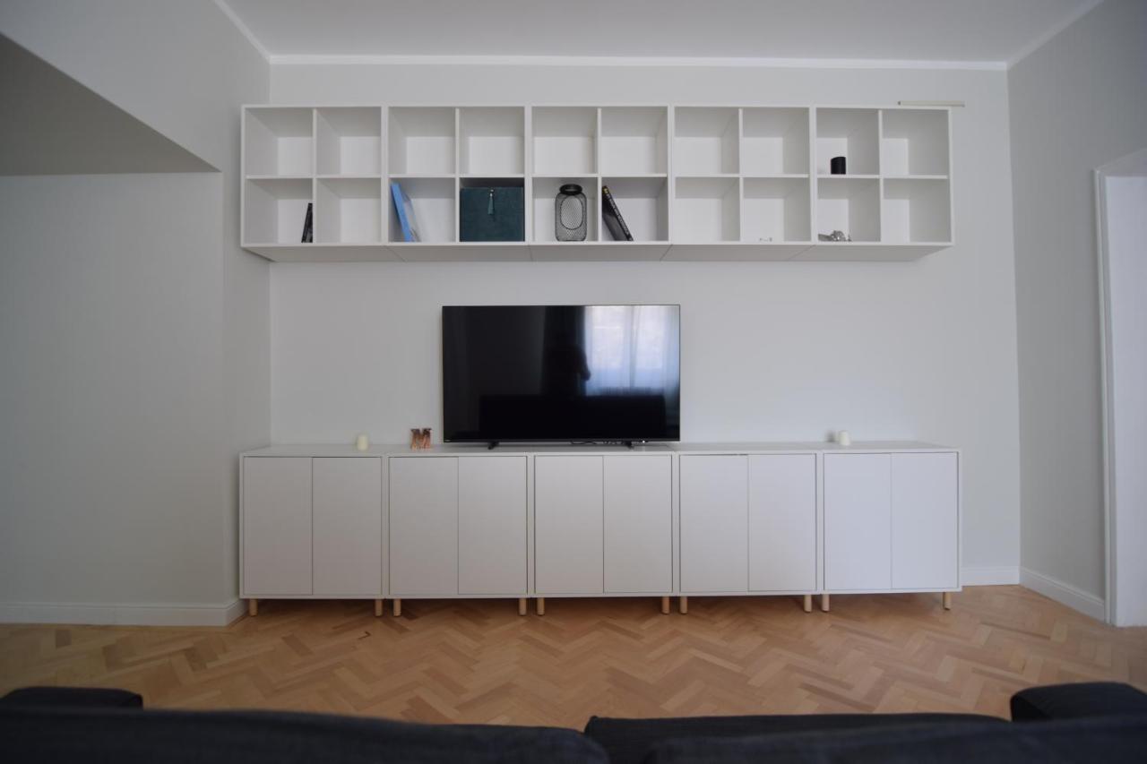 Beautiful Apartment In Old City 부쿠레슈티 외부 사진