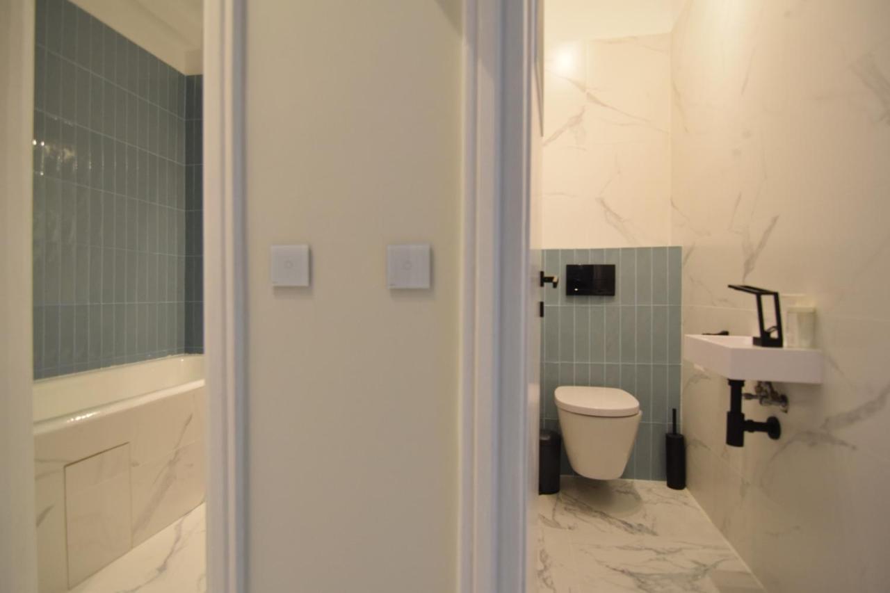 Beautiful Apartment In Old City 부쿠레슈티 외부 사진