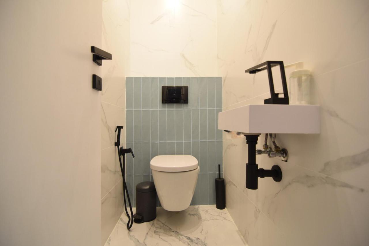Beautiful Apartment In Old City 부쿠레슈티 외부 사진