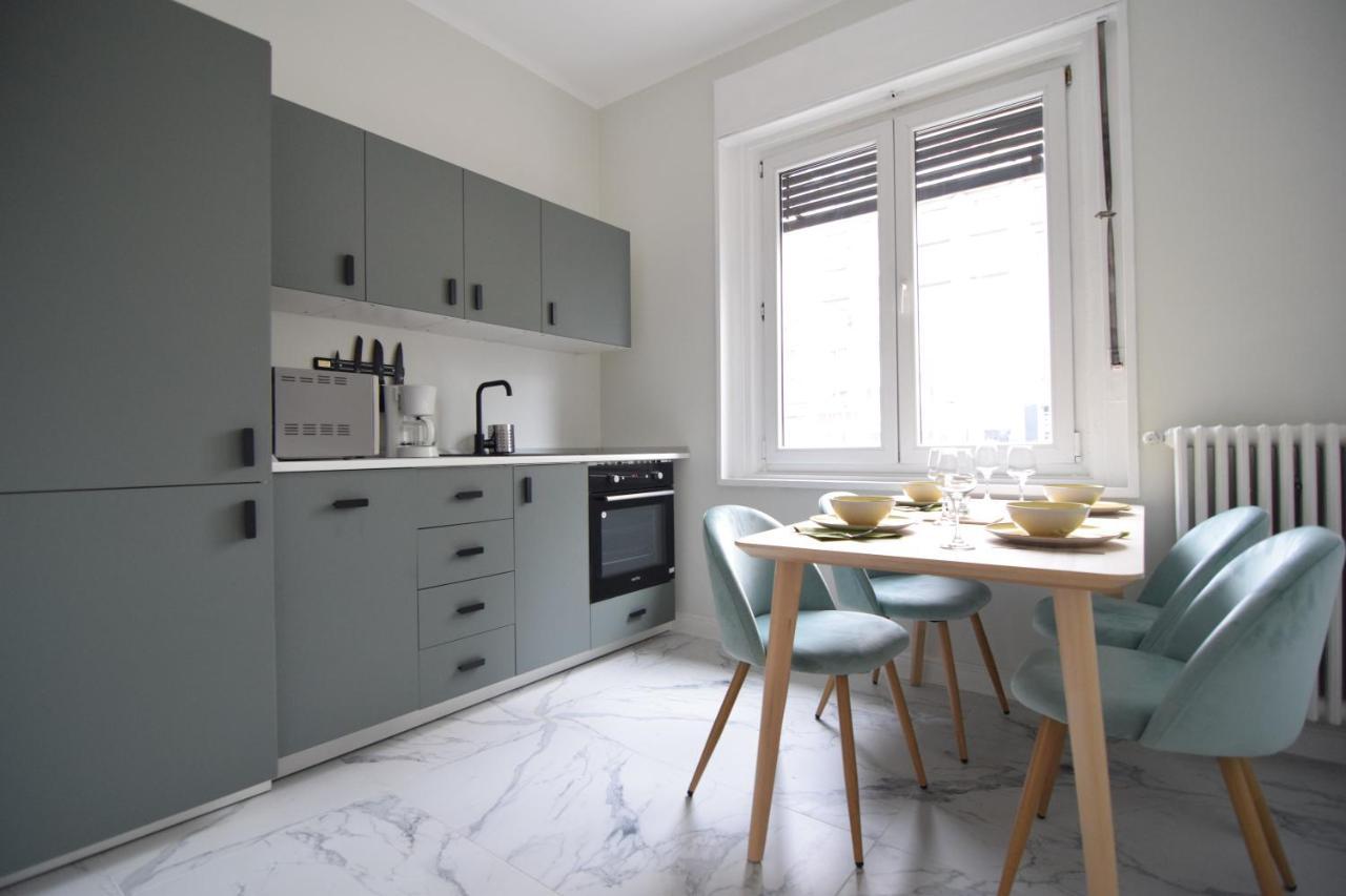 Beautiful Apartment In Old City 부쿠레슈티 외부 사진