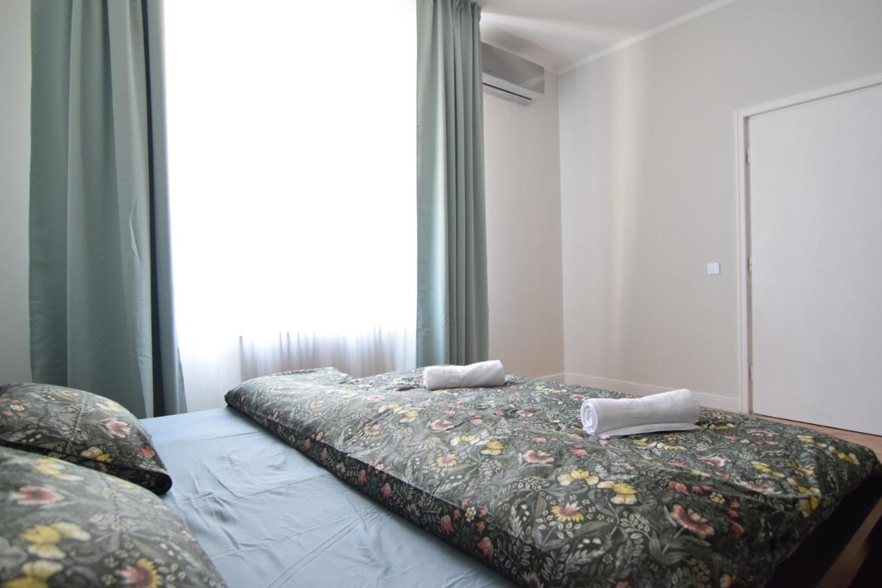 Beautiful Apartment In Old City 부쿠레슈티 외부 사진