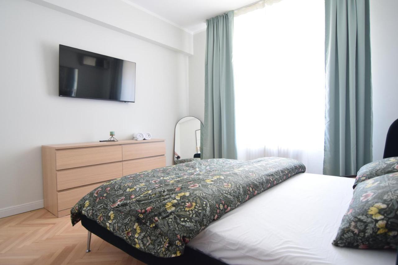 Beautiful Apartment In Old City 부쿠레슈티 외부 사진